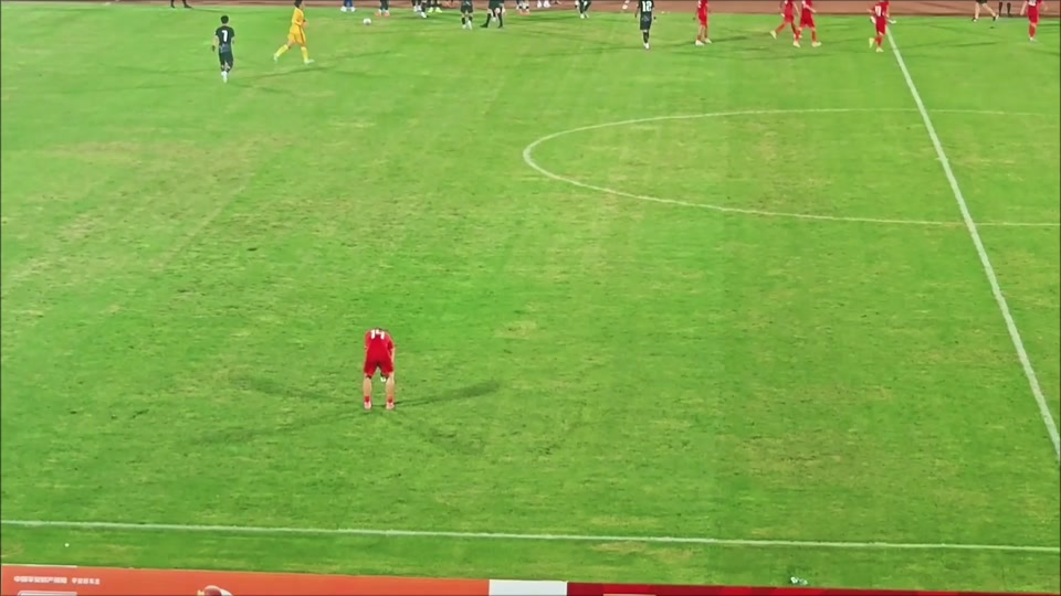 场面火爆!足球观众席沸腾不已的简单介绍 场面火爆!足球观众席沸腾不已的简单介绍