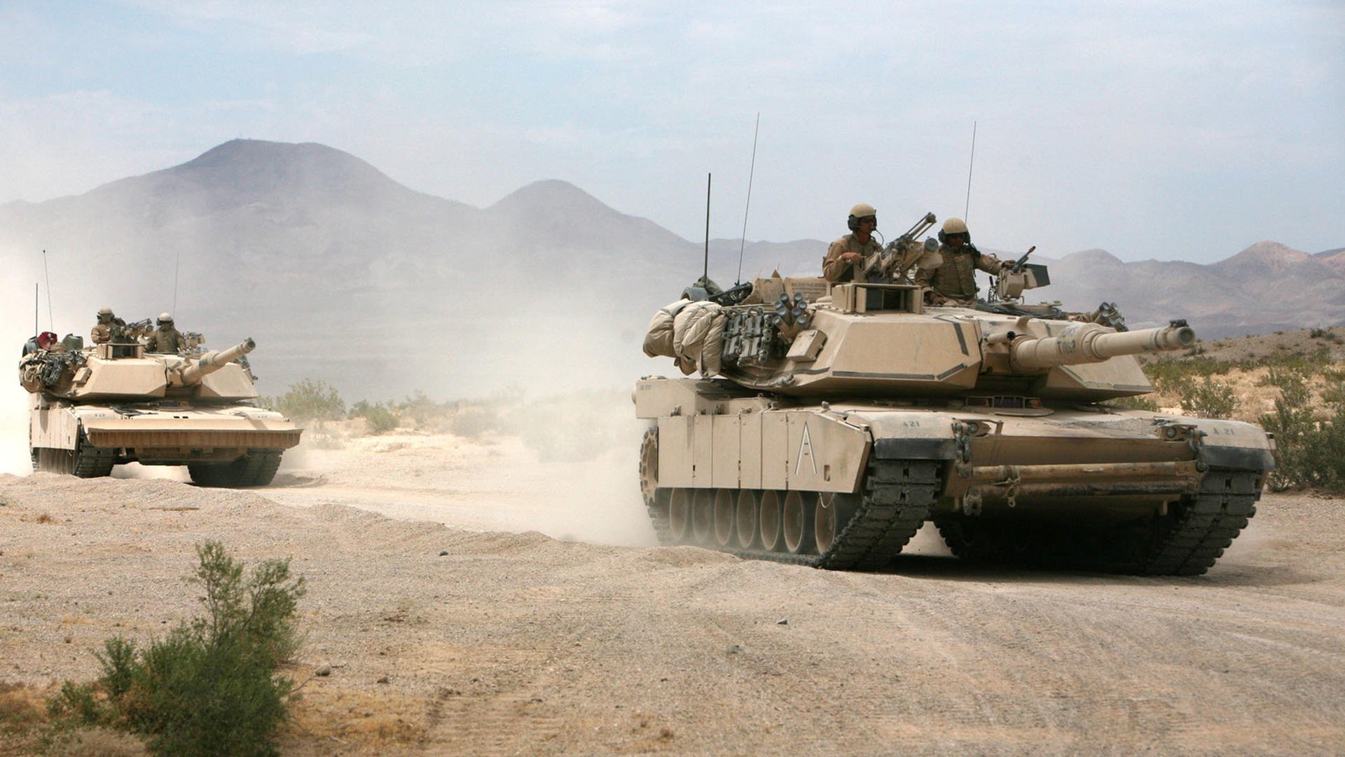 阿圭罗从曼城到迈凯轮，当足球传奇在F1创造历史，英格兰却在布宜诺斯艾利斯重写恩怨